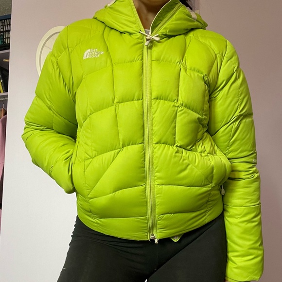 **SOLD** The North Face Green Puffer - Picture 2 of 8